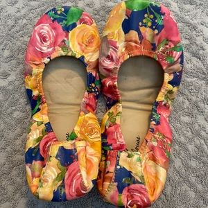 Storehouse flats floral leather size 7